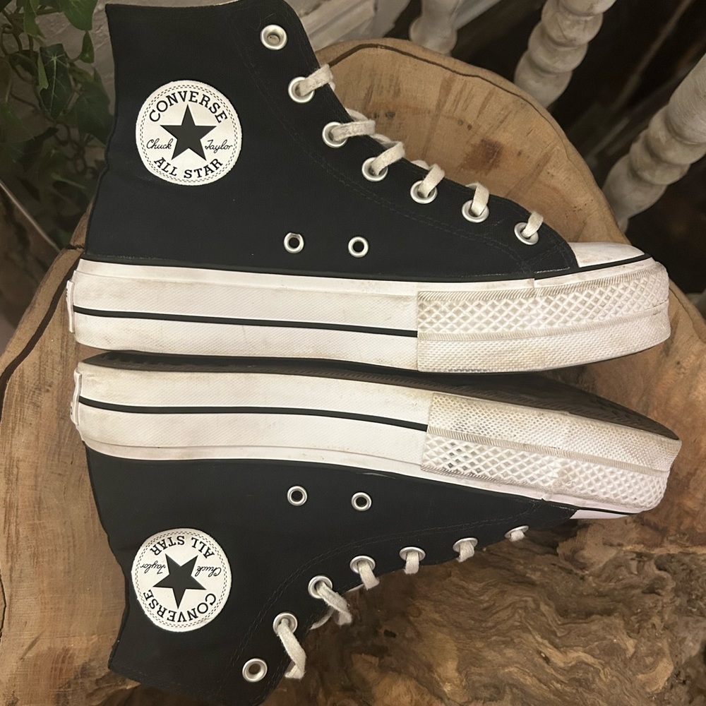 Platform Converse